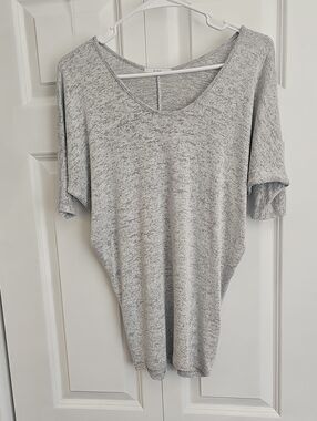 Acemi Heathered Gray V-Neck Knit Tunic